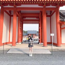 じつは