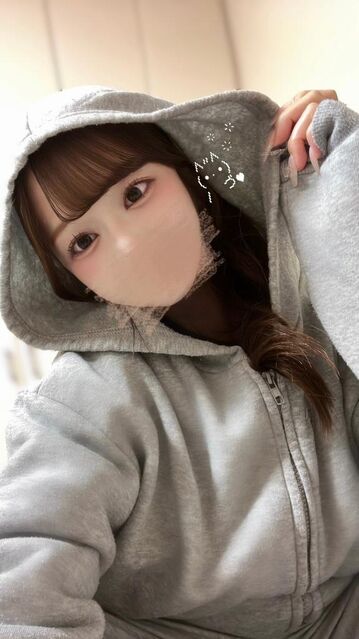 ちらっ