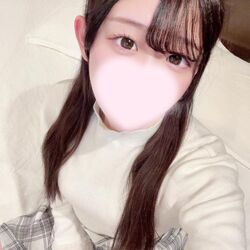 上目遣い