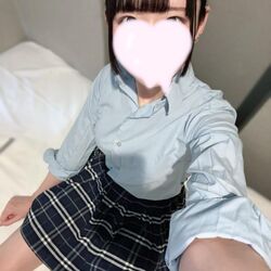 制服はリボンあり?なし?どっちがいいかな