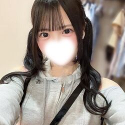 なんか真顔(汗)