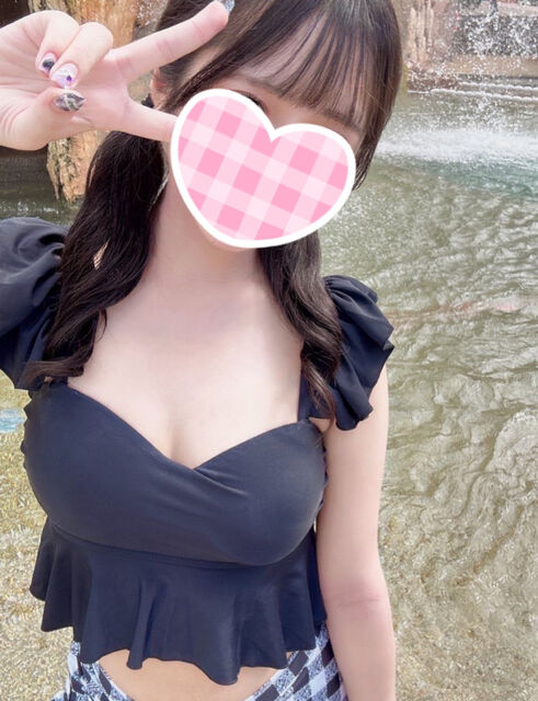 川村ゆな