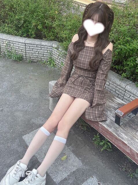 白雪ちなつ JK上がりたて18歳！