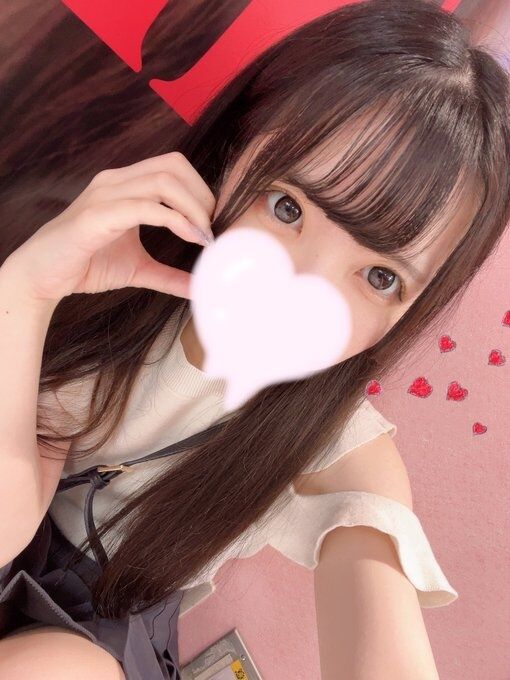 佐藤りりか 小柄の黒髪ロリ系